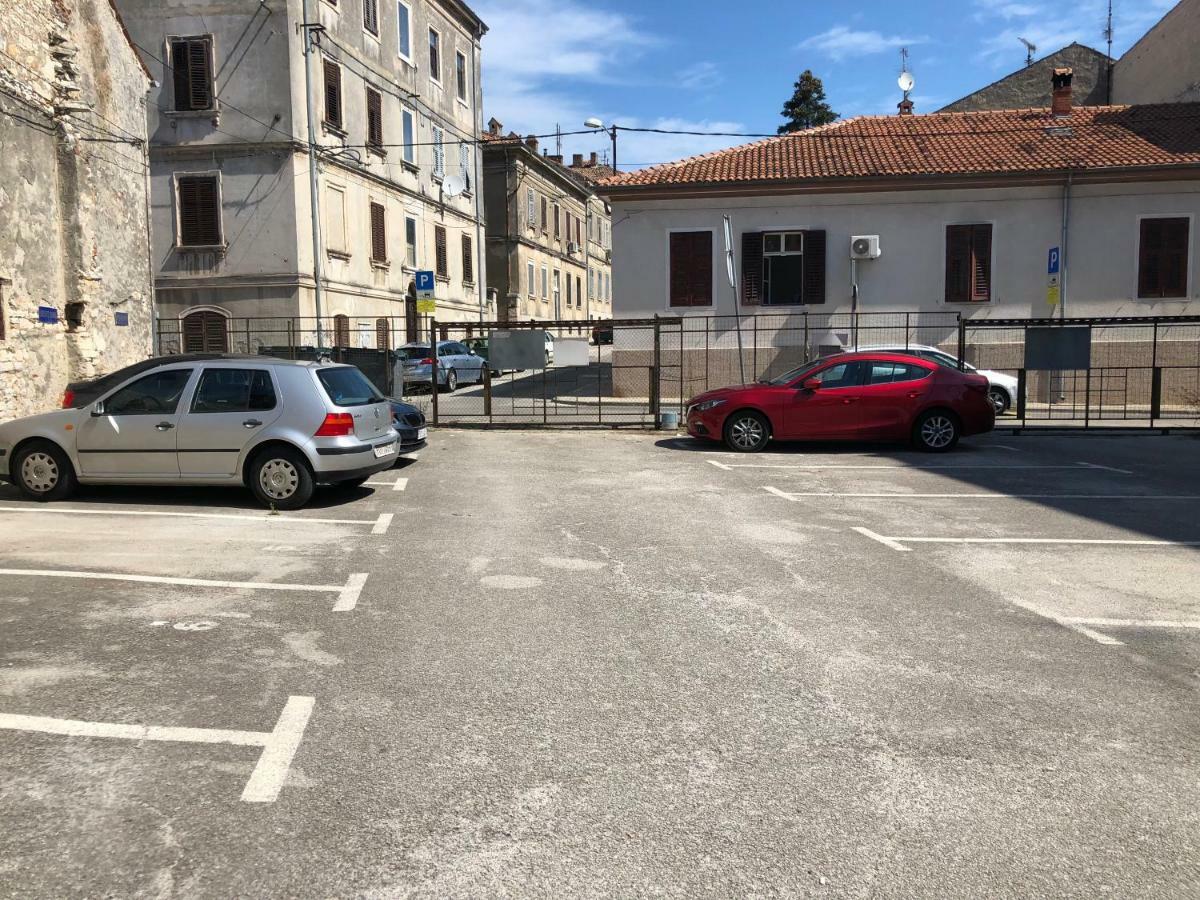 PUY Sweet Suite With Free Private Parking מראה חיצוני תמונה