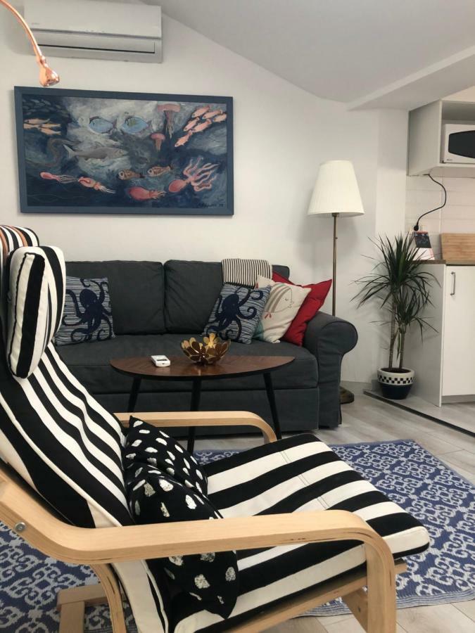 PUY Sweet Suite With Free Private Parking מראה חיצוני תמונה